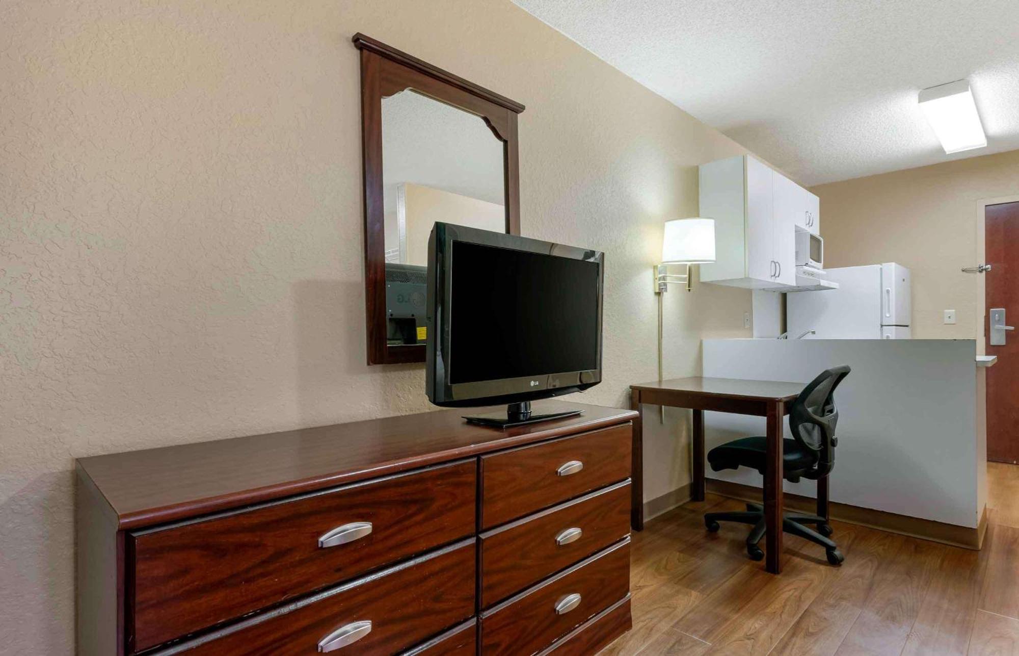 Extended Stay America Select Suites - Jacksonville - Lenoir Avenue East Eksteriør billede
