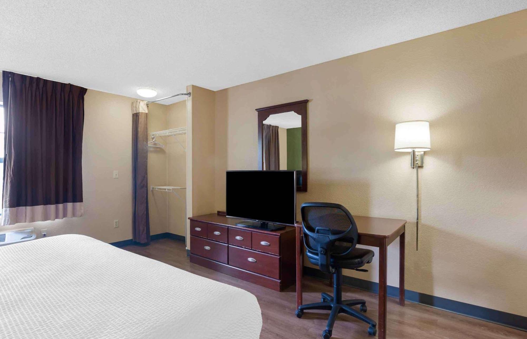 Extended Stay America Select Suites - Jacksonville - Lenoir Avenue East Eksteriør billede
