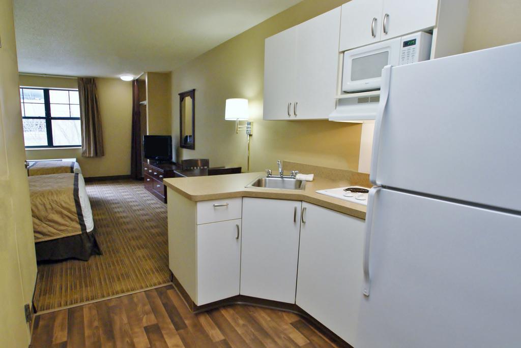 Extended Stay America Select Suites - Jacksonville - Lenoir Avenue East Eksteriør billede